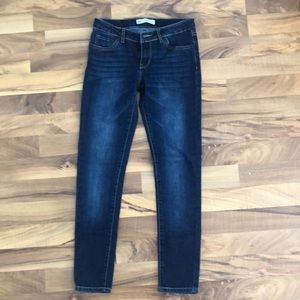 Girls Levi’s skinny jeans